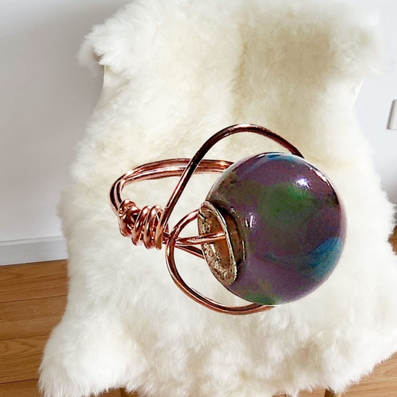 👣4/$20. Hand Wired Ring w/ Murano Glass Bead. Size 5 - Picture 4 of 9